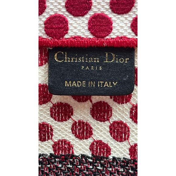 Christian Dior Canvas Medium DiorAmour Red Polka Dot Book Tote Limited Edition - Picture 13 of 16